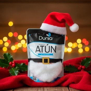 Se acerca la mejor época del año, y desde Dunia, queremos envolver tu día a día de magia y los mejores deseos. 🌟

Esperamos que la navidad traiga todo aquello que anhelas, esos regalos que hacen tilín y las sorpresas que te sacan una sonrisa. Pero, sobre todo, deseamos que recibas y des muchísimo amor. Ese amor que nos habéis dado vosotros a nosotros durante todo el año y que nos impulsa a seguir mejorando. ❤️

¡Gracias por formar parte de nuestra gran familia! Que estas fiestas estén llenas de alegría, buena comida (¡con Atún Dunia, claro! 😉) y momentos inolvidables.